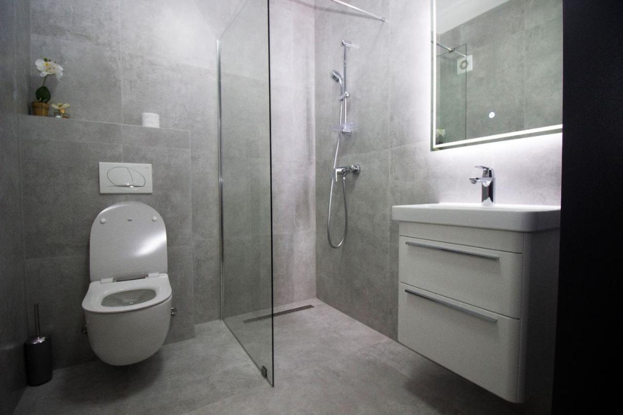 Jacuzzi Sauna Selfcheckin Mystic Мостар Екстериор снимка